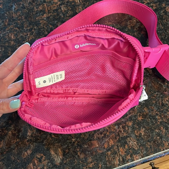 Everywhere belt bag 1L - Picture 3 of 4